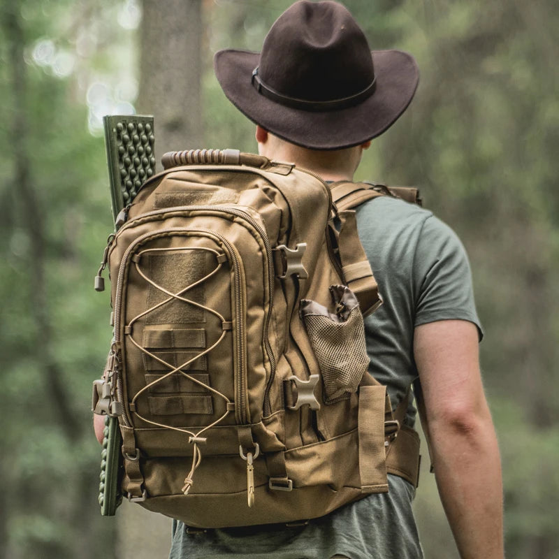 Men's Outdoor Large Capacity Backpack