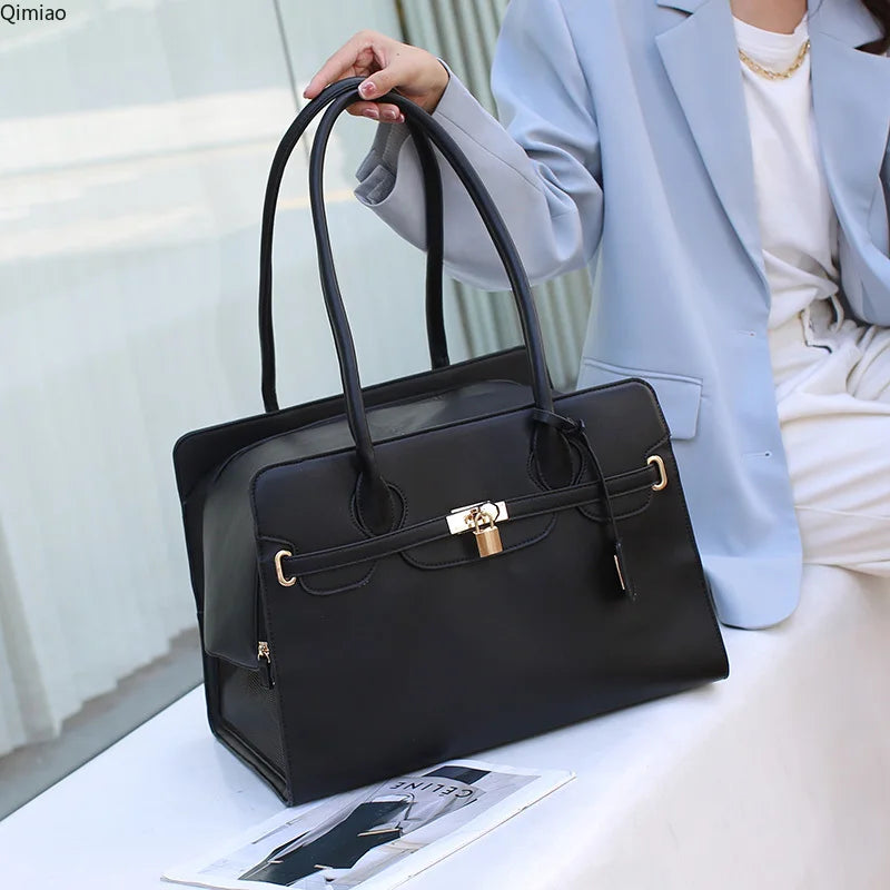 Luxury Leather Pet Carrier Bag For Puppy or Cat